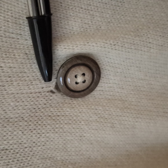 NWT Joanna Hunter Knitwear Women's Cream and Black Patterned Sweater_1 - Picture 4 of 7